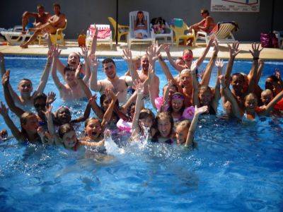 en vacances piscine extérieure chauffée vendée