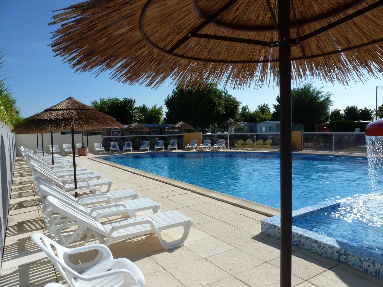 Accueil 16 Camping Plein Sud Piscine Externe Chauffee 3